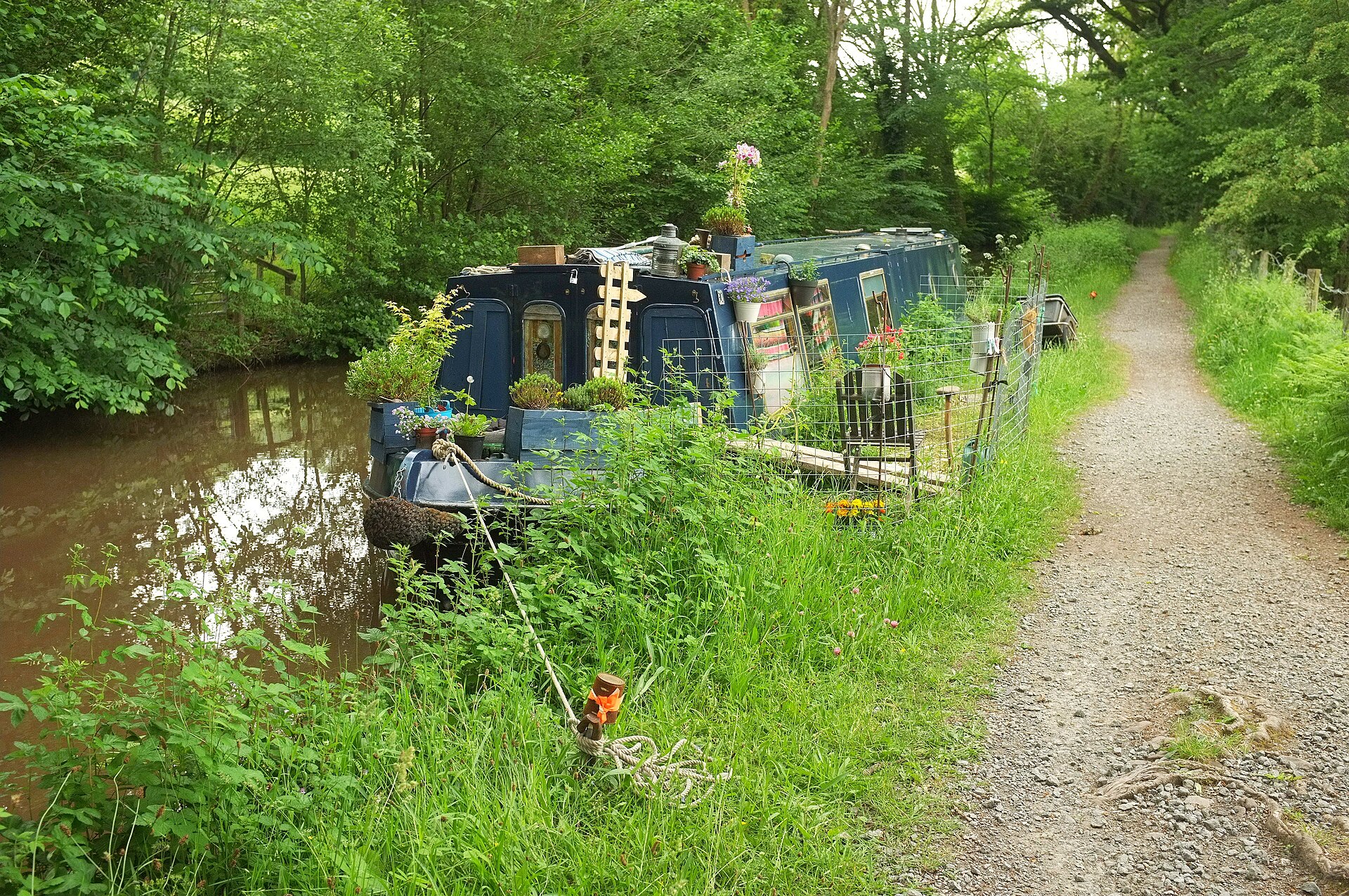 Monmouthshire Brecon canal narrowboat